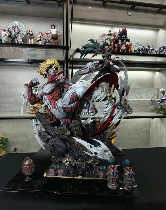 Hertz Studio - Mikasa vs Female Titan  ( in Stock )