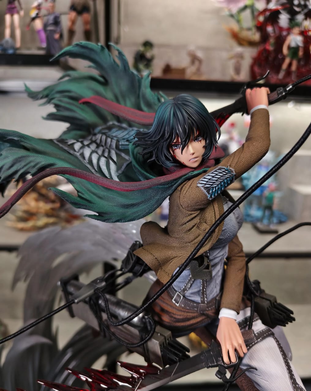 Hertz Studio - Mikasa vs Female Titan  ( in Stock )