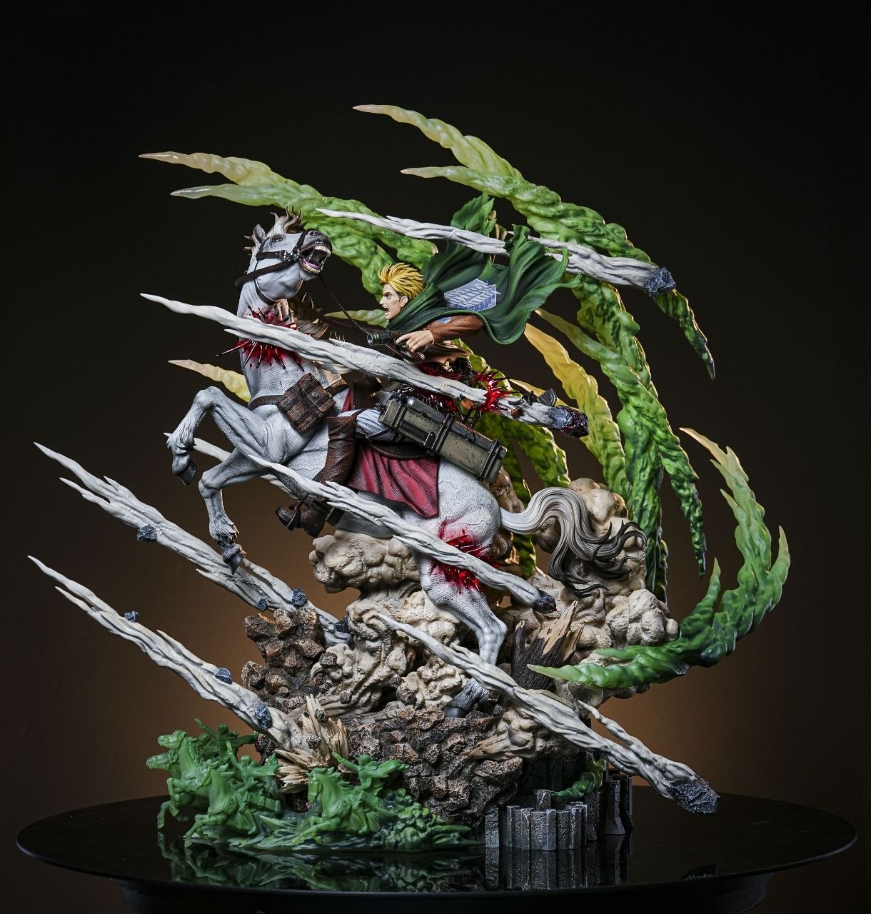 Model Power Studio - Commander Erwin's Suicide Charge  Attack on Titan